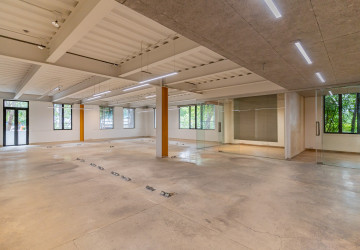 277 Sqm Office Space For Rent - Wat Phnom, Phnom Penh thumbnail