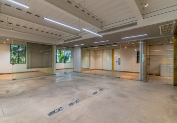 277 Sqm Office Space For Rent - Wat Phnom, Phnom Penh thumbnail