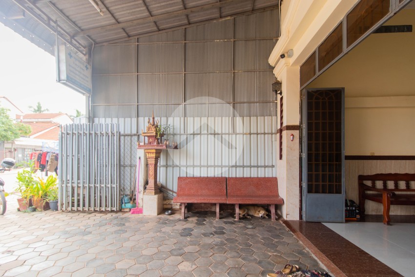 3 Bedroom Commercial House For Sale - Slor Kram, Siem Reap