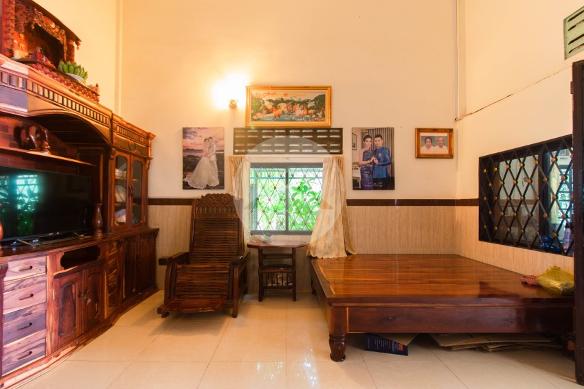 3 Bedroom Commercial House For Sale - Slor Kram, Siem Reap
