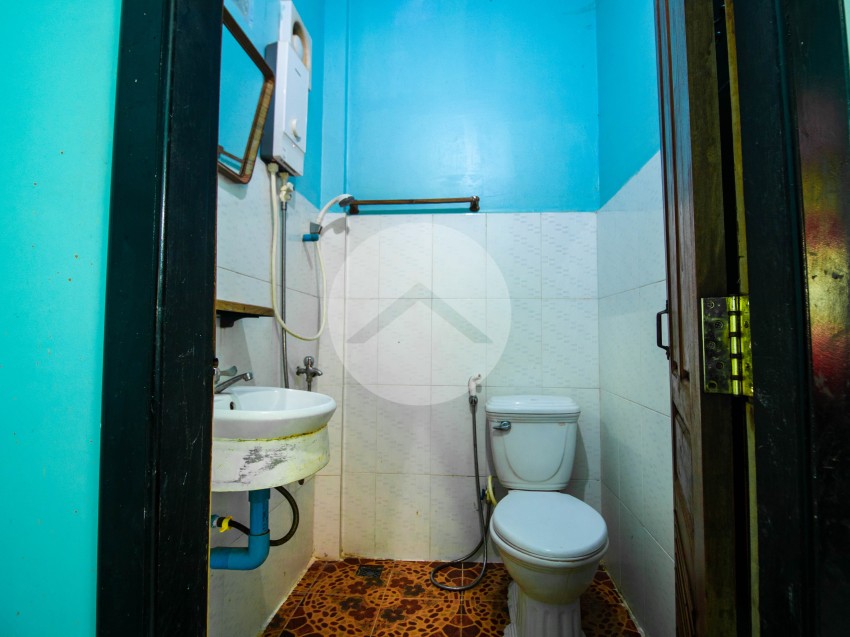 19 Bedroom Commercial Villa For Sale - Slor Kram, Siem Reap