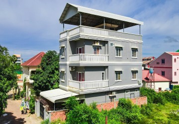 5 Bedroom Villa For Sale - Svay Dangkum, Siem Reap thumbnail