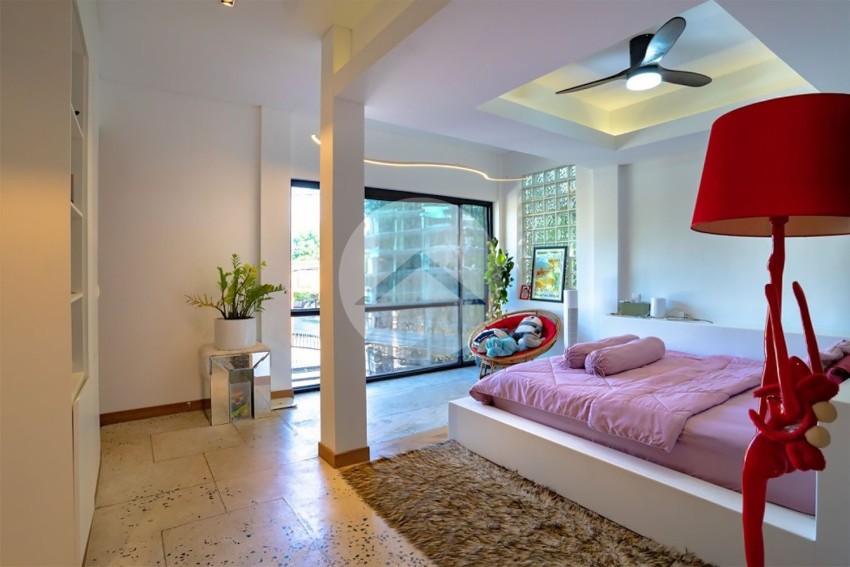 Luxury 4 Bedroom Villa For Sale - Chroy Changvar, Phnom Penh