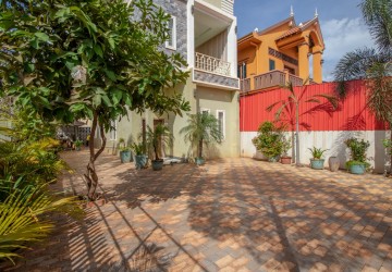 4 Bedroom House For Sale - Chreav, Siem Reap thumbnail