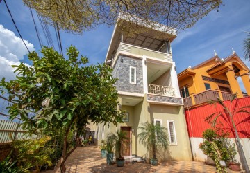 4 Bedroom House For Sale - Chreav, Siem Reap thumbnail