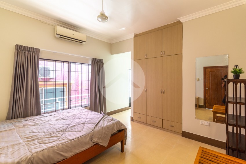1 Bedroom Renovated Apartment For Rent - 7 Makara, Phnom Penh