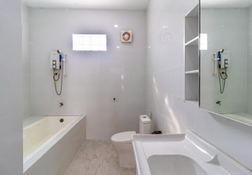 3 Bedroom House For Rent - Sala Kamreuk, Siem Reap thumbnail