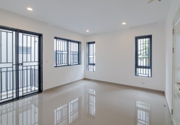 4 Bedroom Twin Villa For Rent - Chip Mong 60M, Khan Meanchey, Phnom Penh thumbnail