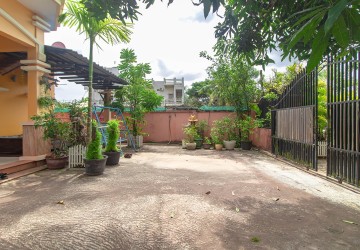 3 Bedroom Villa For Sale - Sala Kamreuk, Siem Reap thumbnail