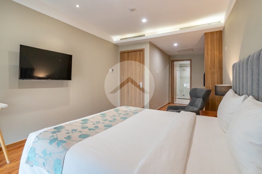 3 Bedroom Apartment For Rent - Tonle Bassac, Phnom Penh