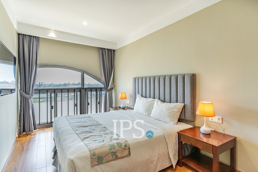 3 Bedroom Apartment For Rent - Tonle Bassac, Phnom Penh