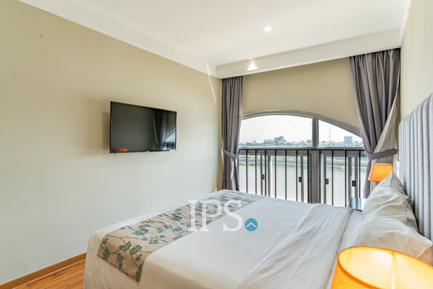 3 Bedroom Apartment For Rent - Tonle Bassac, Phnom Penh