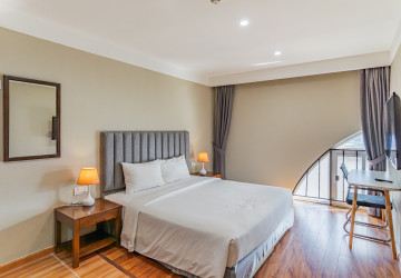 3 Bedroom Apartment For Rent - Tonle Bassac, Phnom Penh thumbnail