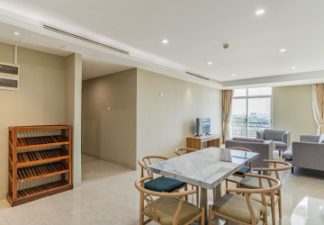 3 Bedroom Apartment For Rent - Tonle Bassac, Phnom Penh thumbnail