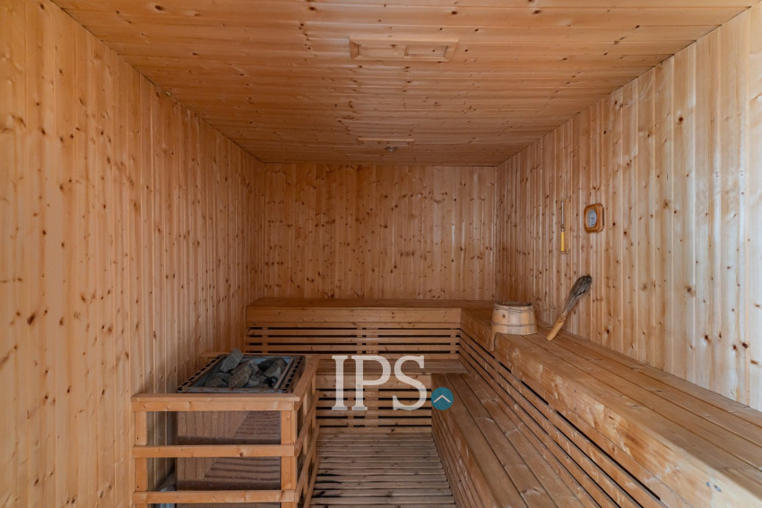 3 Bedroom Apartment For Rent - Tonle Bassac, Phnom Penh