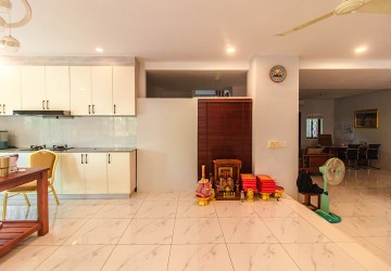 5 Bedroom Residential Villa For Rent - Svay Thom, Siem Reap thumbnail