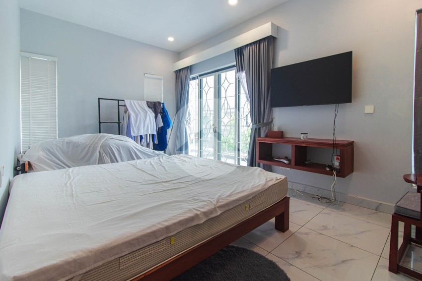 5 Bedroom Residential Villa For Rent - Svay Thom, Siem Reap