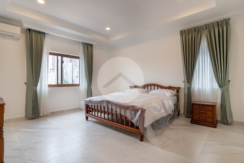 3 Bedroom Penthouse For Rent - BKK1, Phnom Penh