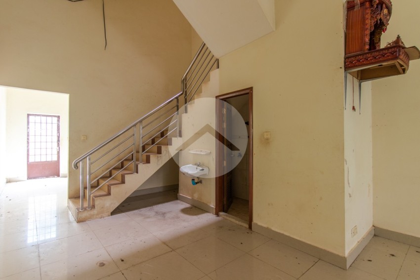 4 Bedroom House For Sale - Svay Dangkum, Siem Reap