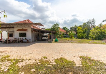 24 Bedroom Commercial House For Sale - Svay Dangkum, Siem Reap thumbnail