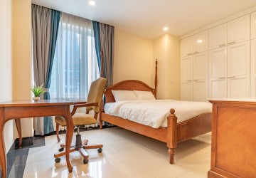 3 Bedroom Serviced Apartment For Rent - BBK1, Phnom Penh thumbnail
