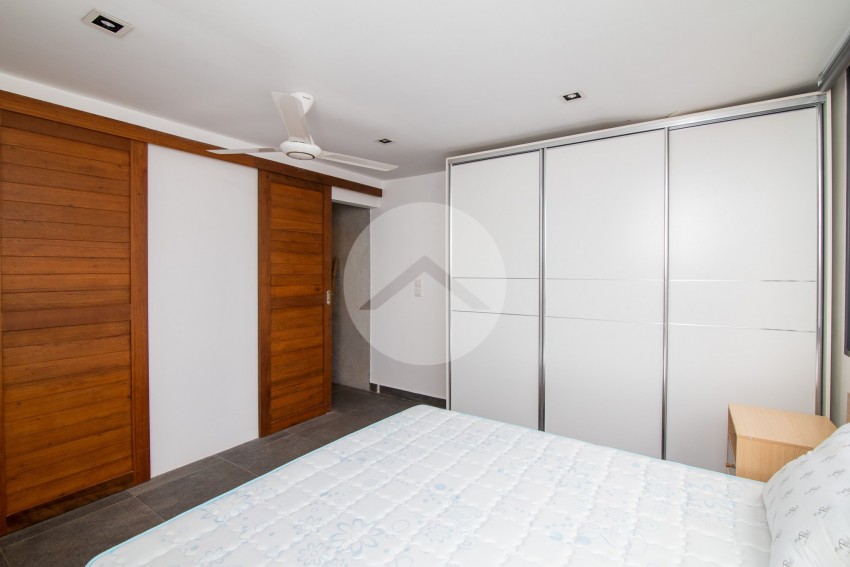 Renovated 3 Bedroom Apartment For Sale - Wat Phnom, Phnom Penh