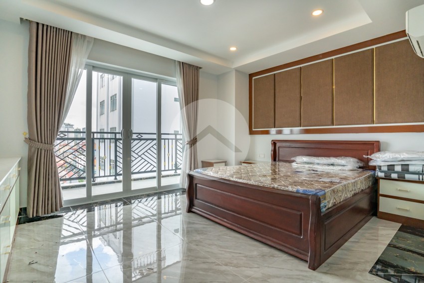 3 Bedroom Serviced Apartment For Rent - BKK2, Phnom Penh