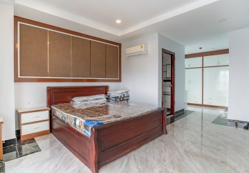 3 Bedroom Serviced Apartment For Rent - BKK2, Phnom Penh thumbnail