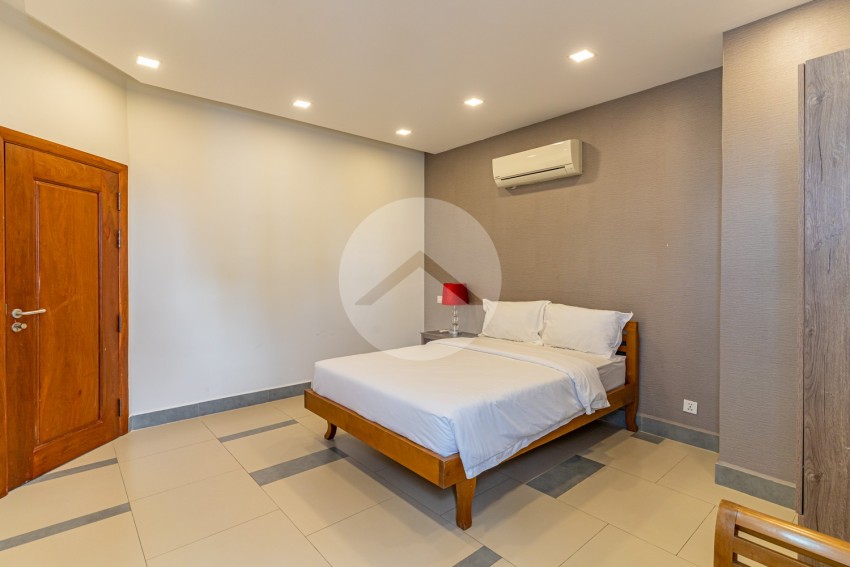 2 Bedroom Serviced Apartment For Rent - BKK1, Phnom Penh