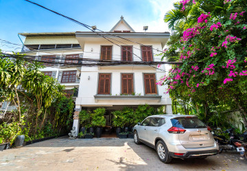 6 Unit Apartment Building For Rent – Slor Kram, Siem Reap