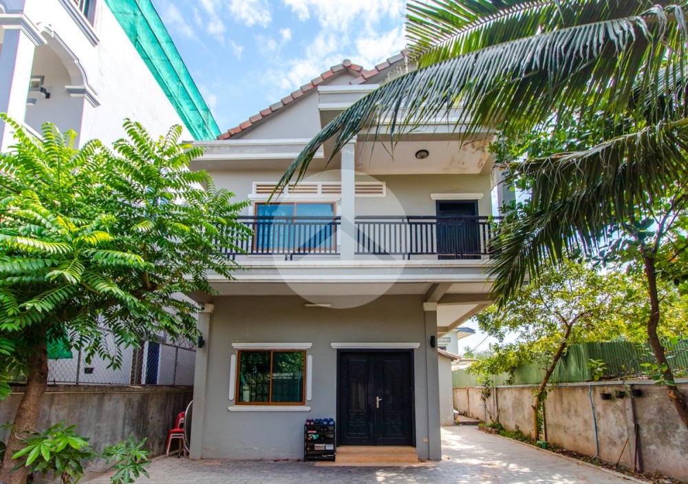 3 Bedroom House For Sale - Sala Kamreuk, Siem Reap