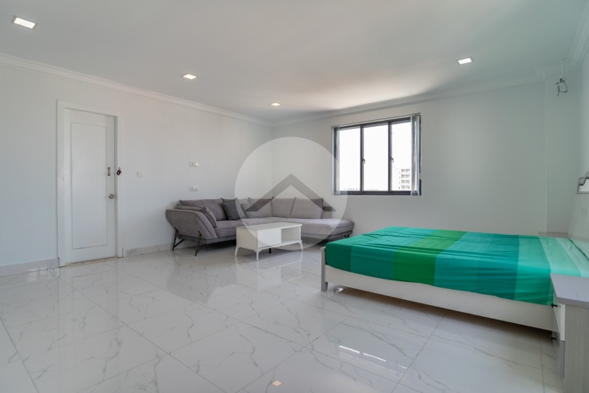 4 Bedroom Apartment For Rent - Phsar Daeum Thkov, Phnom Penh