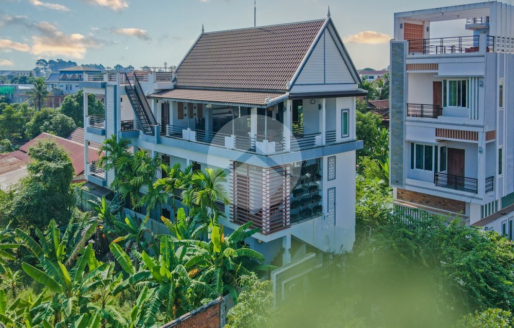 8 Bedroom Boutique Hotel For Rent - Sala Kamreuk, Siem Reap