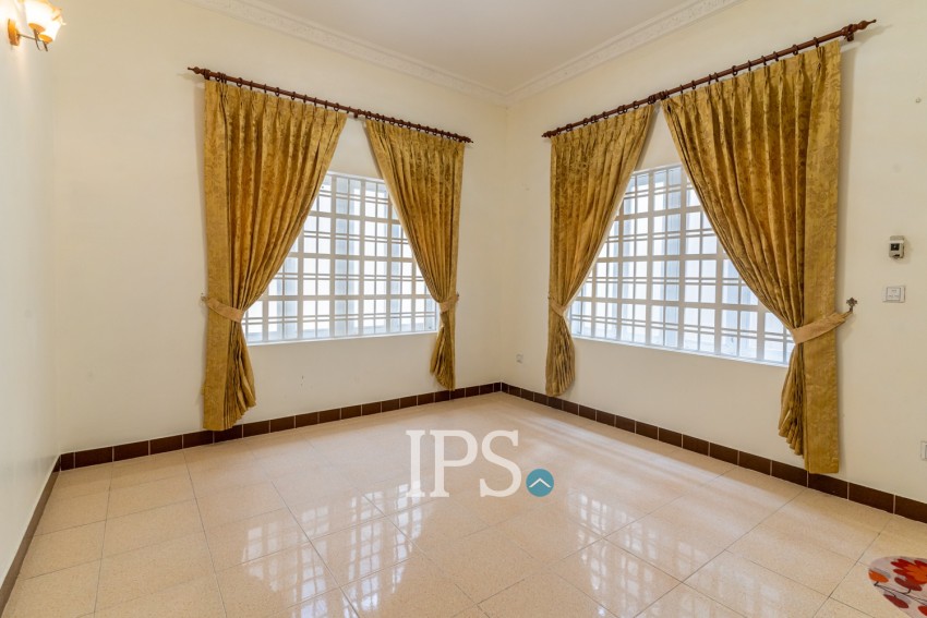 6 Bedroom Villa For Sale - Boeng KaK 2, Phnom Penh