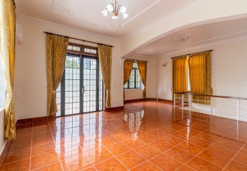 6 Bedroom Villa For Sale - Boeng KaK 2, Phnom Penh thumbnail