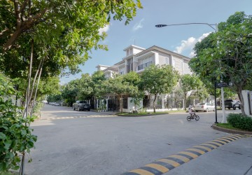 4 Bedroom Twin Villa For Rent - Borey PH The Star Natural, Khan Meanchey, Phnom Penh thumbnail
