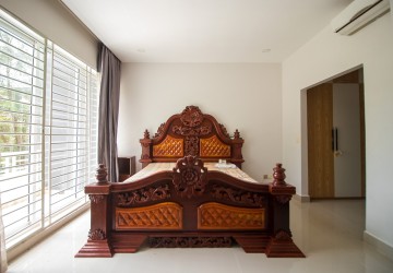 3 Bedroom Villa For Sale - Svay Dangkum, Siem Reap thumbnail