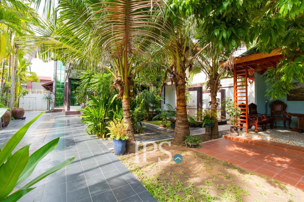 5 Bedroom Villa For Rent - Svay Dangkum, Siem Reap - Image 31