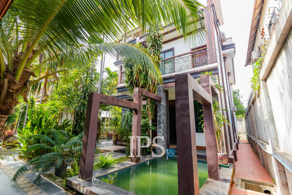5 Bedroom Villa For Rent - Svay Dangkum, Siem Reap - Image 2
