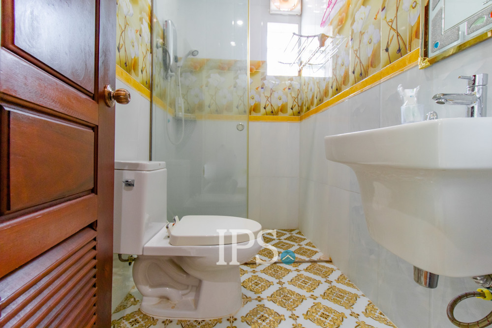 5 Bedroom Villa For Rent - Svay Dangkum, Siem Reap - Image 21