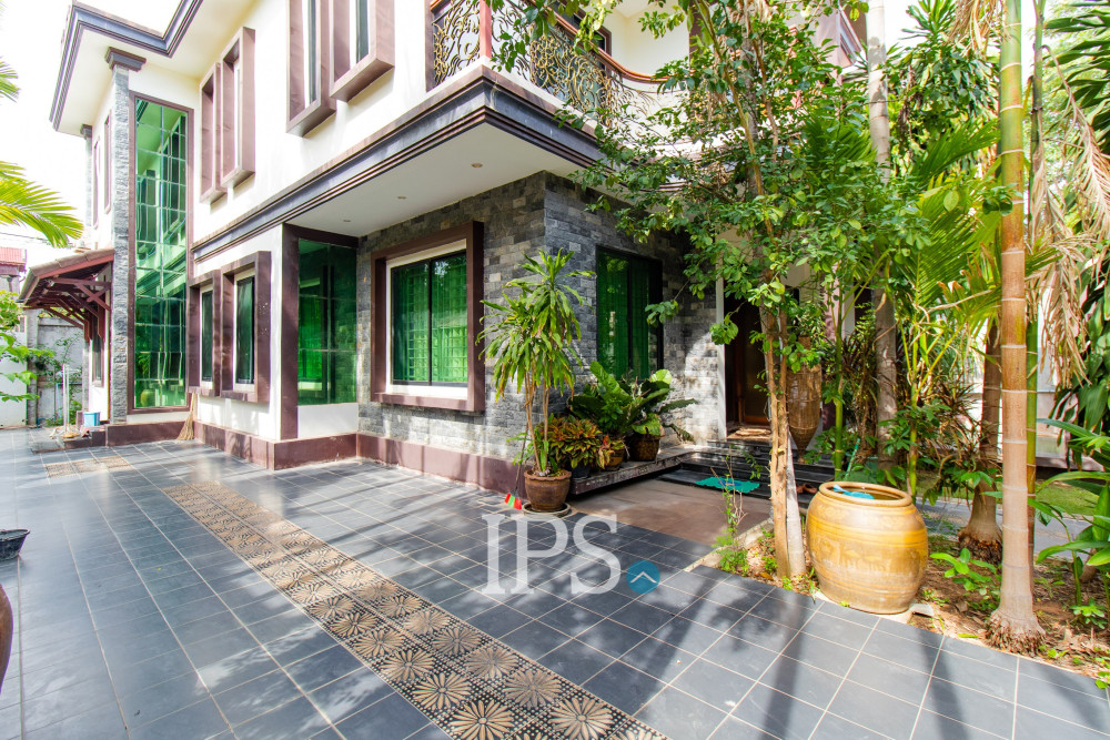 5 Bedroom Villa For Rent - Svay Dangkum, Siem Reap - Image 27