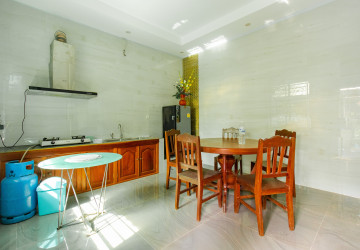 5 Bedroom Villa For Rent - Svay Dangkum, Siem Reap thumbnail