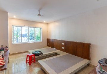 23 Room Hotel For Rent - BKK1, Phnom Penh thumbnail