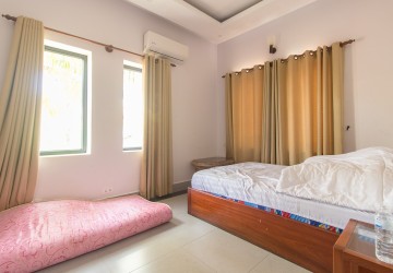 2 Bedroom Villa For Rent - Slor Kram, Siem Reap thumbnail