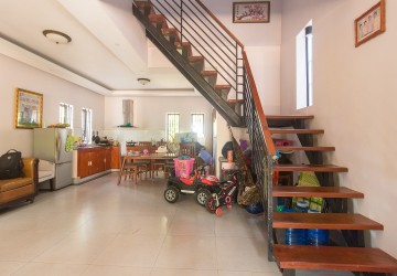 2 Bedroom Villa For Rent - Slor Kram, Siem Reap thumbnail