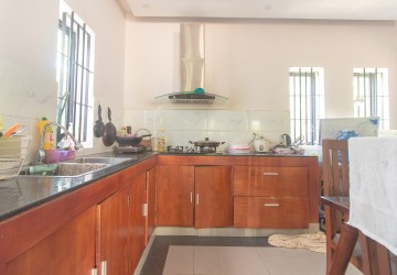 2 Bedroom Villa For Rent - Slor Kram, Siem Reap thumbnail