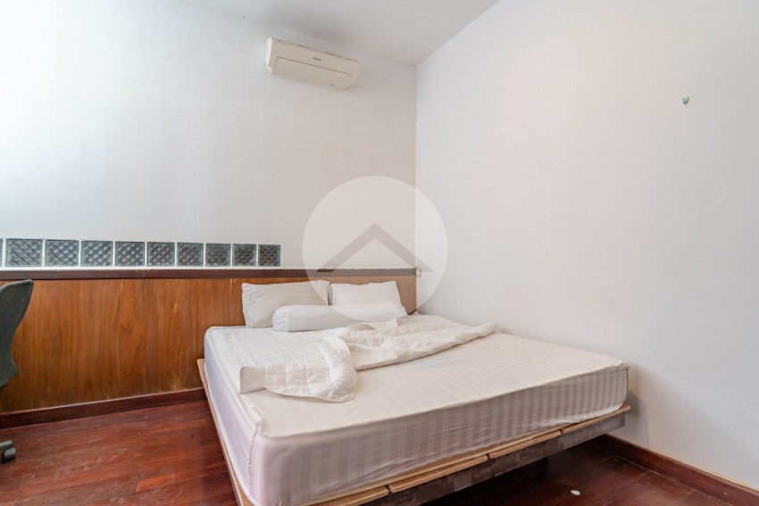 4 Bedroom Apartment For Rent - Chroy Chongva, Phnom Penh