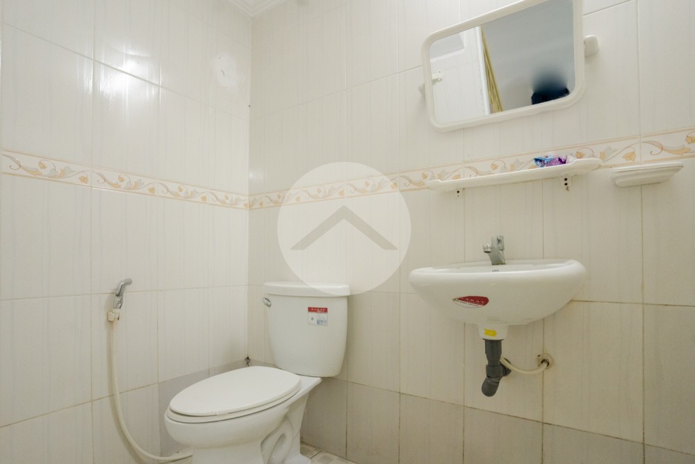 8 Room Flat For Sale - Tuk Thla, Sen Sok, Phnom Penh - Image 7 8 Room Flat For Sale - Tuk Thla, Sen Sok, Phnom Penh - Image 7