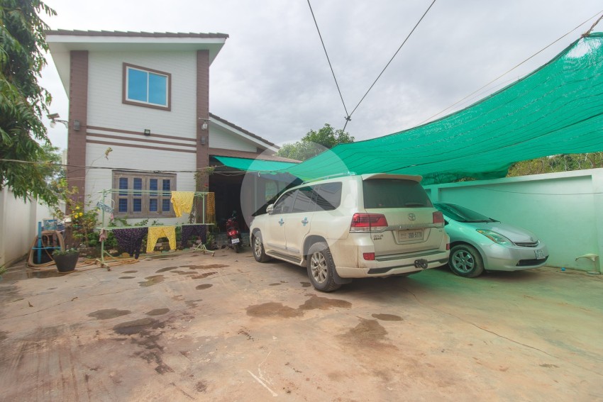 4 Bedroom House For Sale - Svay Thom, Siem Reap