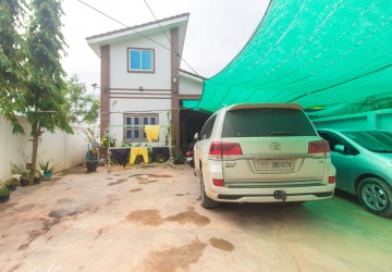 4 Bedroom House For Sale - Svay Thom, Siem Reap thumbnail